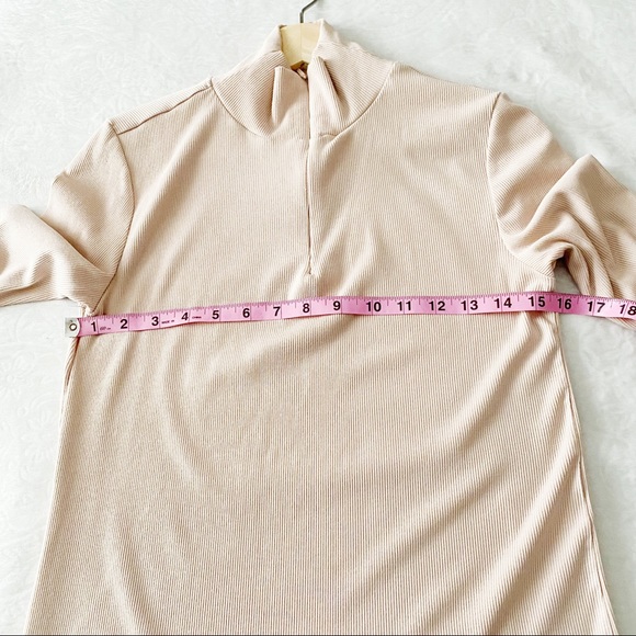 T by Tahari Pale Pink Ribbed Mick Neck Pullover Top - Picture 5 of 13